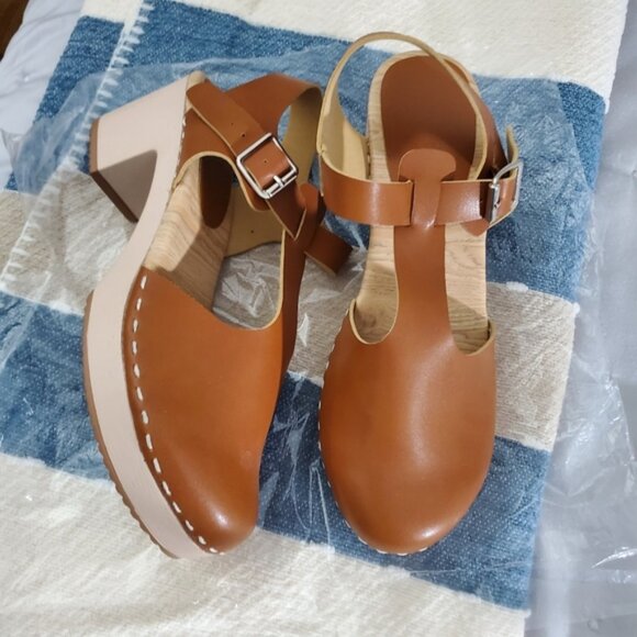 Shoes - New Swedish Inspired Clogs Block Heel In Camel